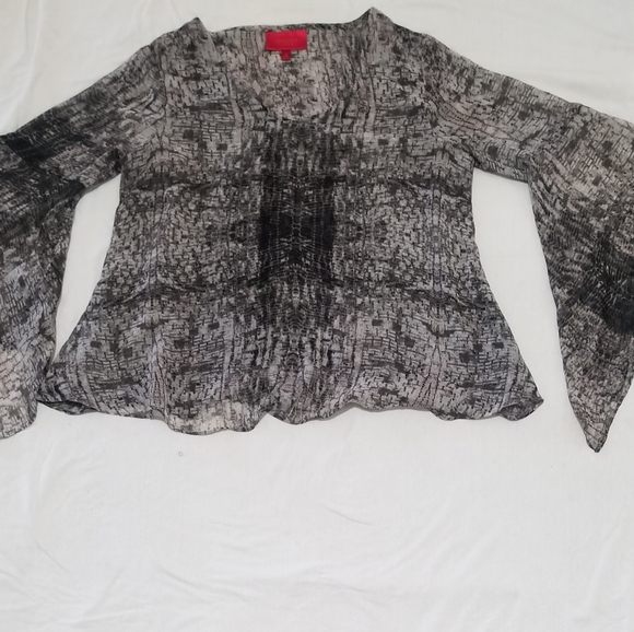 Jennifer Lopez Blouse - Picture 7 of 7